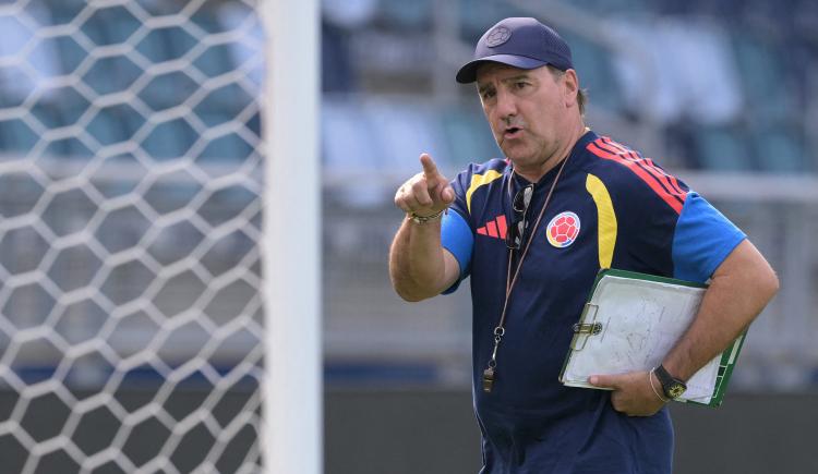 Imagen de "Prefiero no estar en ese sitio de favorito": Néstor Lorenzo traslada la presión en el Mundial