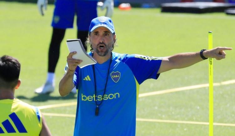 Imagen de Intríngulis en Boca: el dilema de Diego Martínez por una posición superpoblada