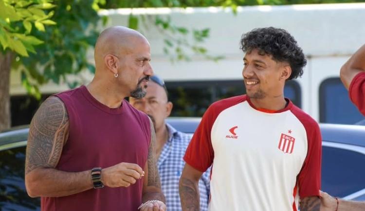 Imagen de Qué dijo Verón sobre el pase de Cristian Medina y el rol clave del grupo inversor