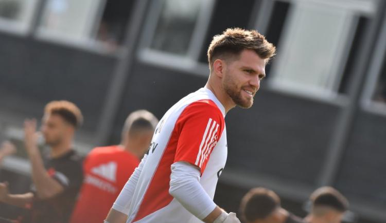 Imagen de Renovación de contrato y despedida de River para Ezequiel Centurión