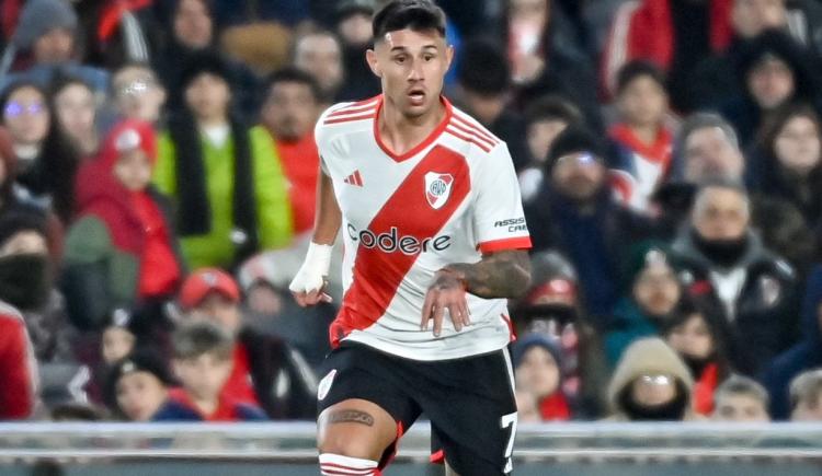 Imagen de River y la duda de si empieza a volar Adam Bareiro en lugar del Colibrí