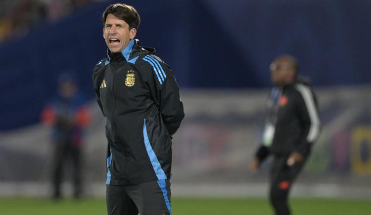 Imagen de Diego Placente va por un récord inédito en la historia de los Mundiales Sub 20
