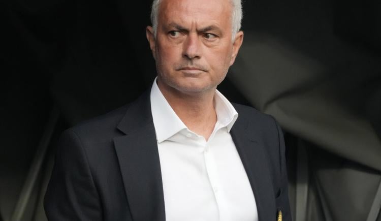 Imagen de Podría dirigir a varios argentinos: José Mourinho, en negociaciones avanzadas con un grande de Europa