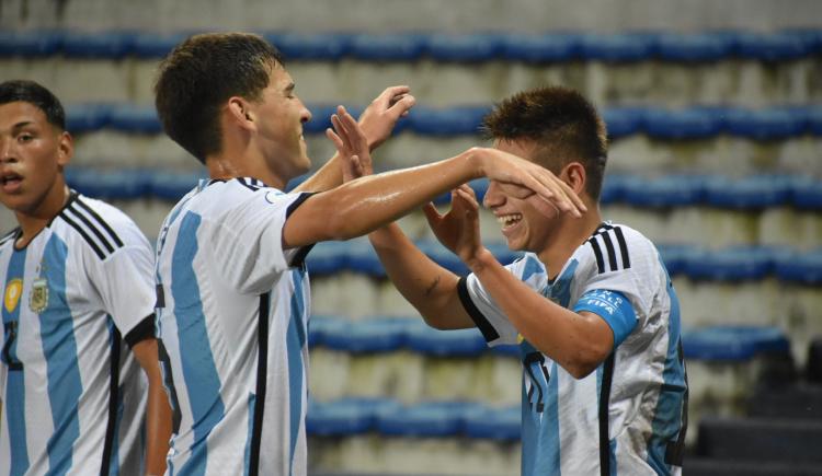 Imagen de Argentina debutó con el pie derecho en el Sudamericano Sub 17