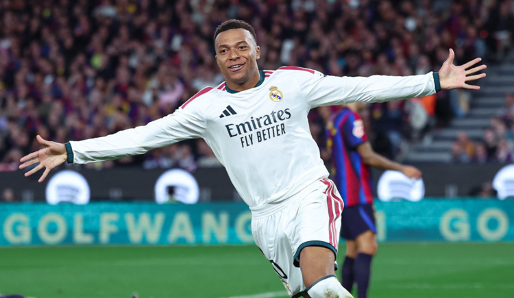 Imagen de Kylian Mbappé trituró un récord de Lionel Messi en la victoria ante Barcelona