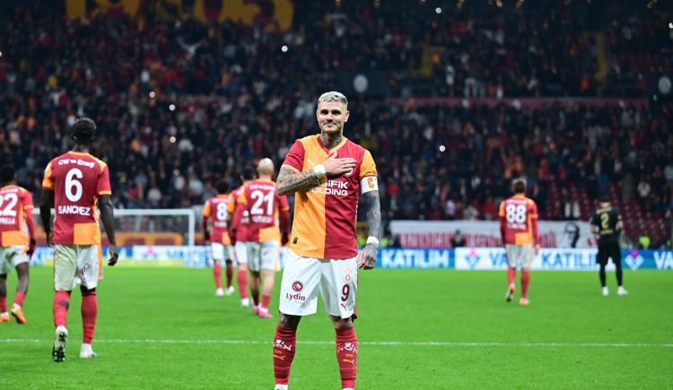 Imagen de En medio de rumores de Juventus, Icardi firmó el 4-0 de Galatasaray