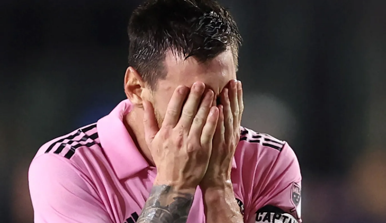 Imagen de Se confirmó la lesión de Messi: "Tiene una inflamación en el aductor", dijo el Tata Martino