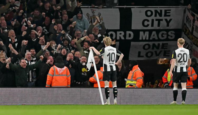 Imagen de Newcastle dio el golpe en Londres y venció a Arsenal por la Copa de la Liga