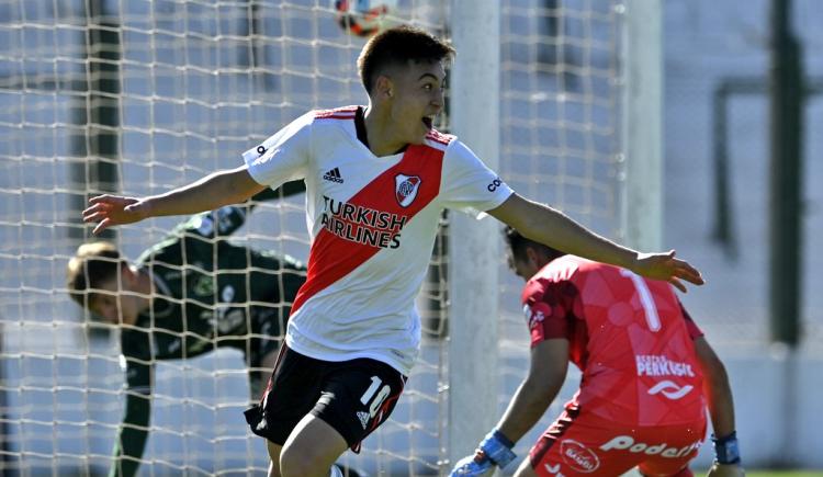 Imagen de Reservas: Matías Gallardo le dio la victoria a River ante Sarmiento