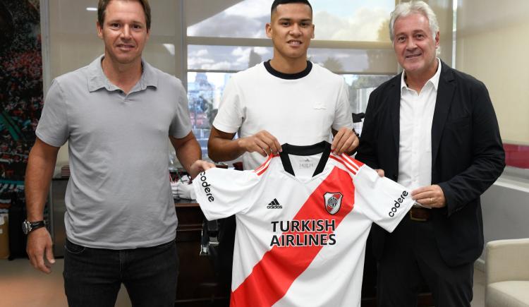 Imagen de RIVER HIZO OFICIAL LA LLEGADA DE HERRERA