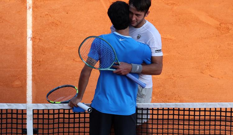 Imagen de El tremendo elogio de Carlos Alcaraz a Tomás Etcheverry tras la batalla en Montecarlo