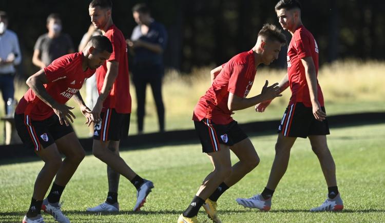 Imagen de RIVER PLATE: PALAVECINO Y PINOLA SE SUMAN A LA PRETEMPORADA.