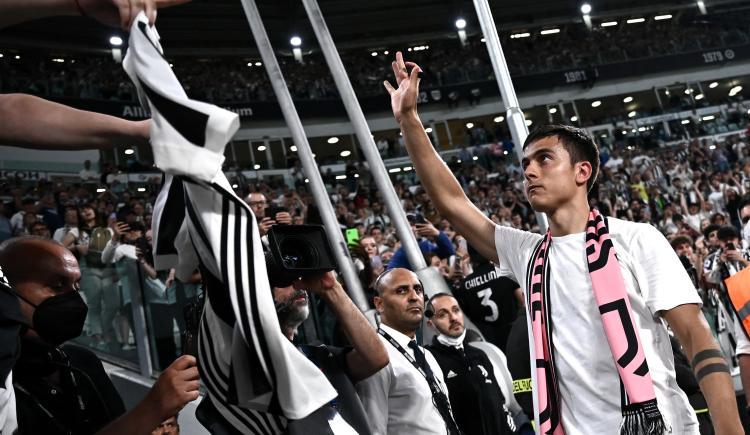 Imagen de Dybala se despidió del público de Juventus en el empate con Lazio