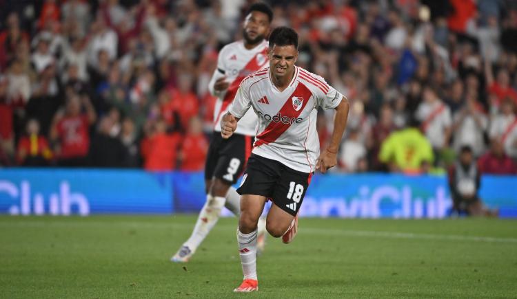 Imagen de La autocrítica de Pity Martínez: "No veníamos representando la camiseta ni al técnico"