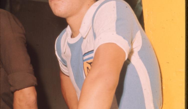 Imagen de El debut de Maradona en la Selección