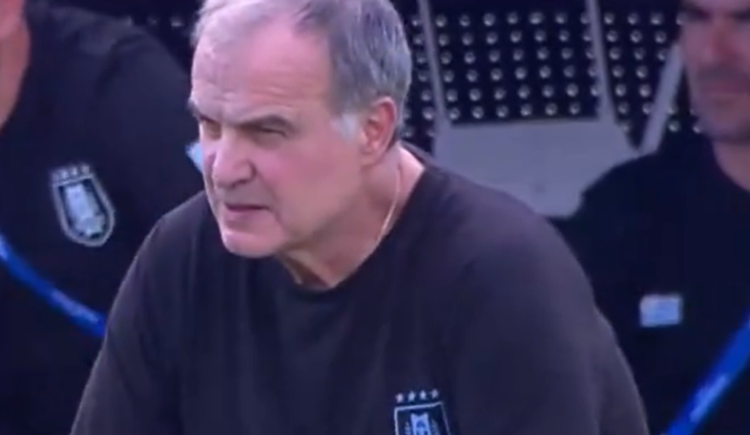 Imagen de Tarde de locos para Bielsa: la sub 23 de Uruguay ganaba 3-1 y perdió 4-3