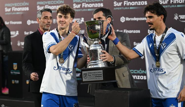 Imagen de Hegemonía fortinera: Vélez, campeón del Torneo de Reserva por tercer año consecutivo