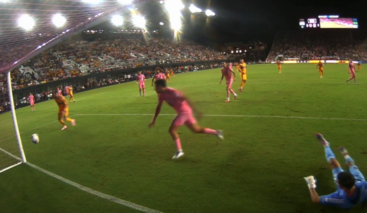 Imagen de El insólito doble palo en el final que salvó al Inter Miami