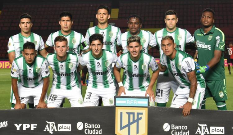 Imagen de BANFIELD LOGRÓ UN TRIUNFO CLAVE Y SE ESCAPA EN LA ZONA B