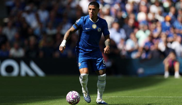 Imagen de Con Enzo Fernández de titular, Chelsea estrenó su título mundial con un empate en la Premier League