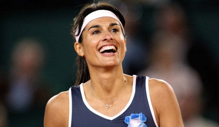 Imagen de Gabriela Sabatini, a fondo: su alejamiento del tenis, el presente del deporte en Argentina y la designación de Paola Suárez como capitana