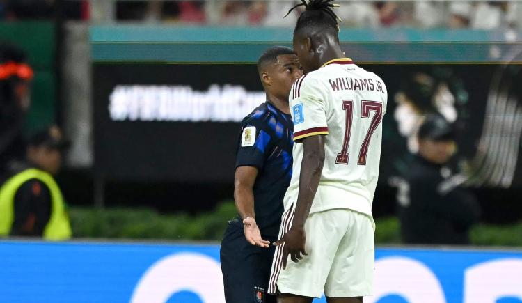Imagen de Le hizo la Cruz: el contundente comunicado de Nico Williams tras su lesión ante Uruguay