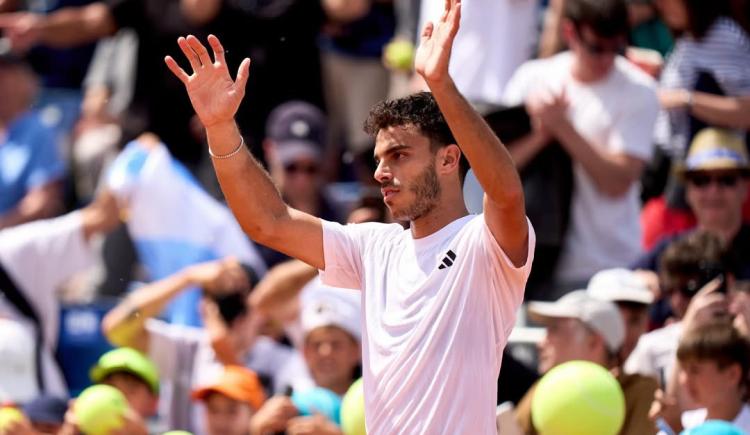 Imagen de Francisco Cerúndolo debutó con el pie derecho en Roma