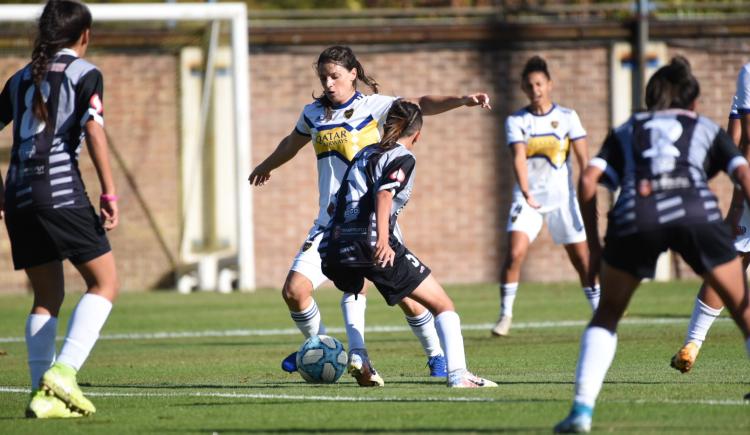 Imagen de FÚTBOL FEMENINO: BOCA GOLEÓ 3-0 A EL PORVENIR Y VOLVIÓ A LA PUNTA DE LA ZONA A