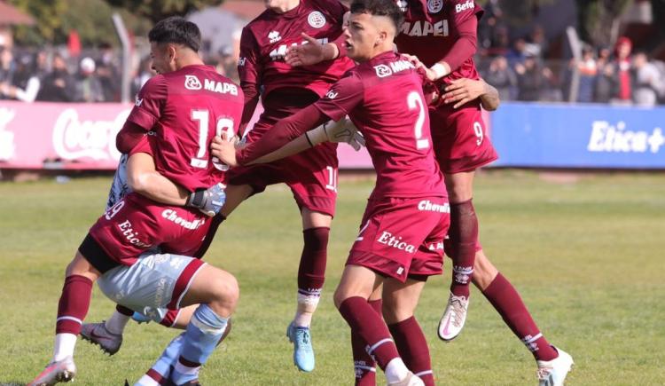 Imagen de Reserva: Lanús eliminó a Banfield por penales