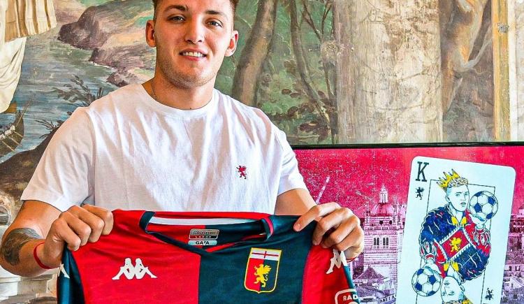 Imagen de Mateo Retegui ya fue presentado como jugador de Genoa