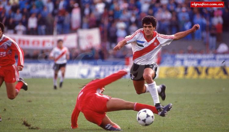 Imagen de River homenajeó a Ortega en su cumpleaños 49