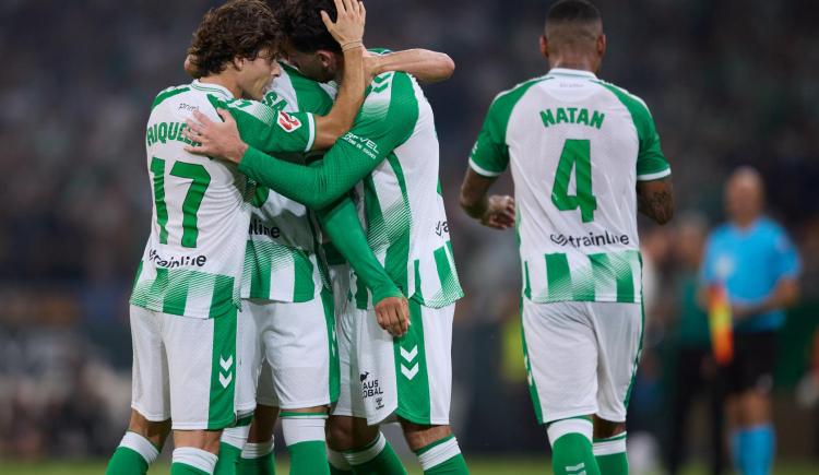 Imagen de Betis frenó a Real Madrid y le quitó el invicto en un final con polémica arbitral