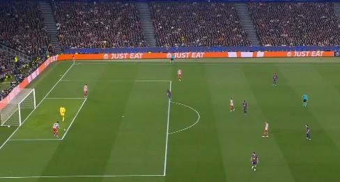 Imagen de Qué determinó la UEFA sobre el reclamo del Barcelona tras la mano de Pubill de Atlético Madrid