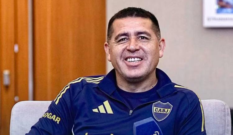 Imagen de El contundente mensaje de Riquelme al plantel de Boca tras la dolorosa eliminación por Copa Argentina