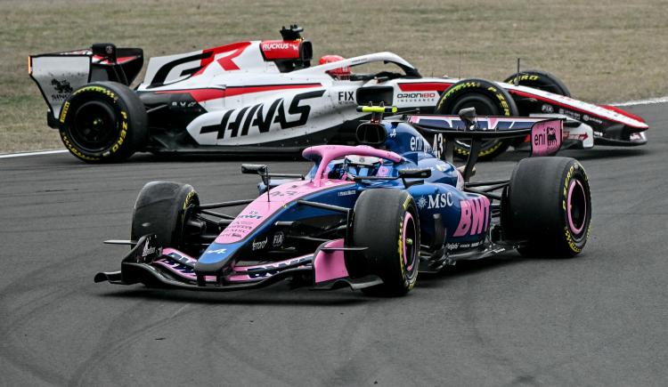 Imagen de Franco Colapinto estuvo segundo, sobrevivió a un choque y sumó puntos en un memorable Gran Premio de China