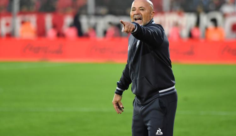Imagen de Sampaoli dio la cara tras su debut frustrado: "El primer tiempo fue para el olvido"