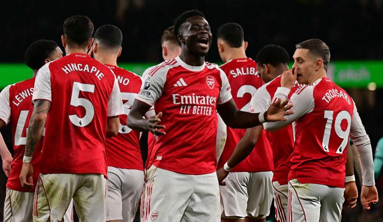 Imagen de Con dos goles en contra y mucho sufrimiento, Arsenal ganó agónicamente para seguir en la cima