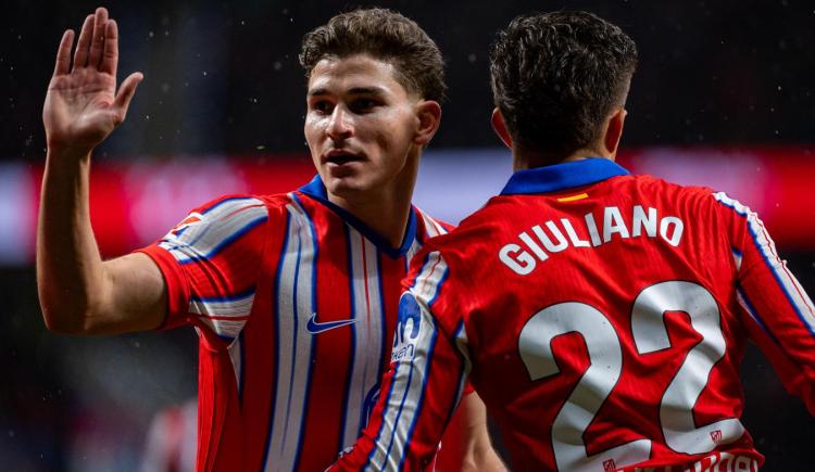 Imagen de La tensa situación que afecta a Julián Álvarez y Giuliano Simeone en el Mundial de Clubes