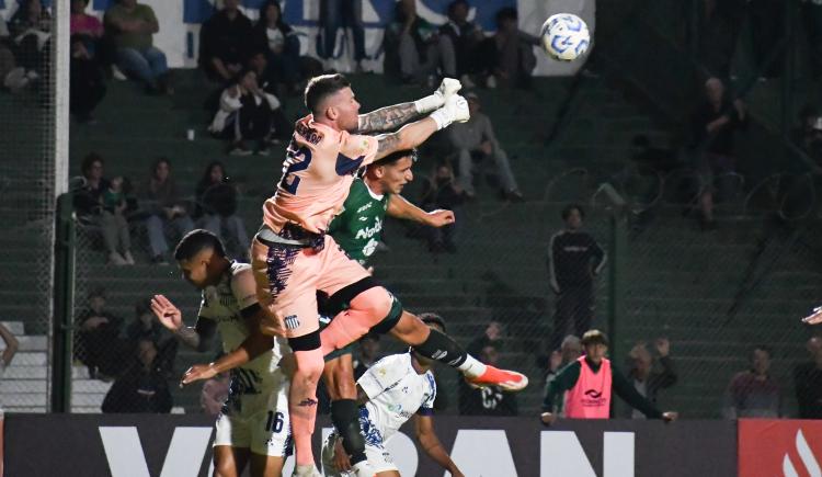 Imagen de Sarmiento y Talleres no pudieron romper el cero en Junín