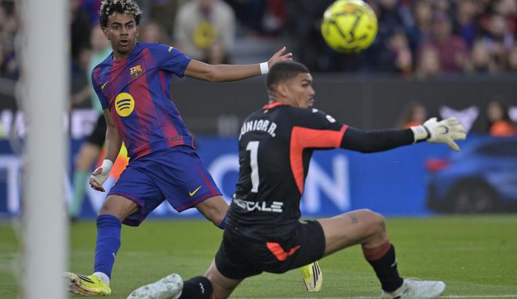 Imagen de Así fue el primer hat-trick de la carrera de Lamine Yamal