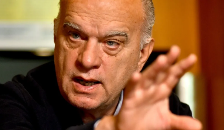 Imagen de Néstor Grindetti confirmó hasta cuándo dirigirá Hugo Tocalli a Independiente