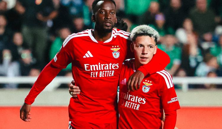Imagen de Prestianni prolongó su gran inicio de temporada con un gol en la Europa League