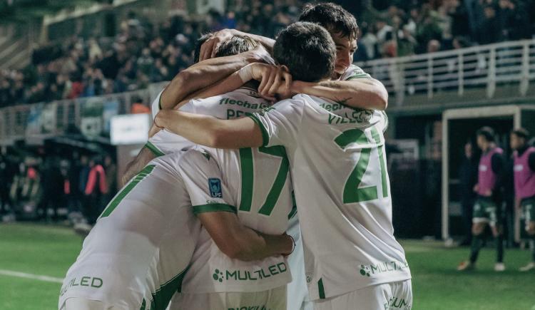 Imagen de Banfield le regaló una victoria a Troglio en el día de su cumpleaños