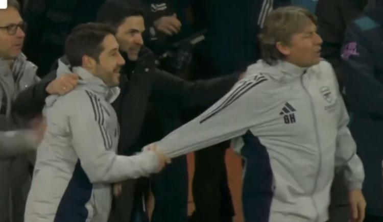 Imagen de Día de furia: Heinze contra todos tras el triunfo de Arsenal