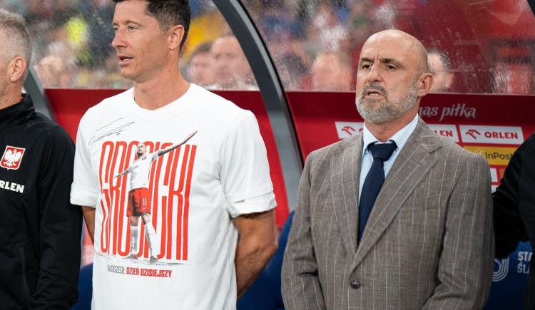 Imagen de Lewandowski ganó la pulseada: renunció el técnico de Polonia