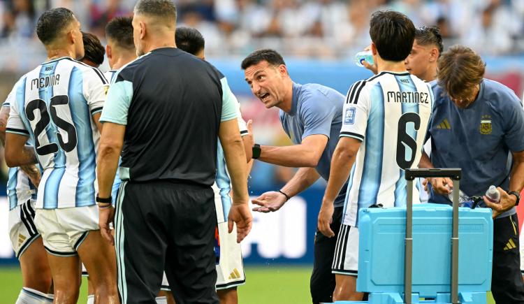 Imagen de La influencia de Scaloni en el gol de Messi: Lo que no se vio en la pausa de hidratación