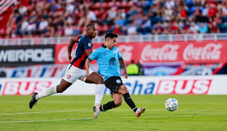Imagen de De un saque de arco: el insólito gol que recibió San Lorenzo