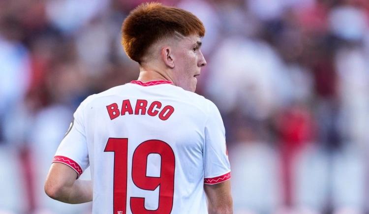 Imagen de El entrenador de Sevilla habló del futuro de Valentín Barco y anticipó novedades