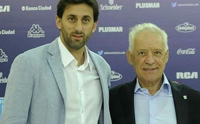 Imagen de Víctor Blanco le reabrió las puertas de Racing a Diego Milito