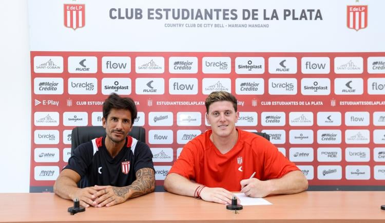 Imagen de Un Tanque para la Libertadores: Estudiantes presentó a Adolfo Gaich